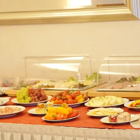 호텔 Refrather Hof 3*