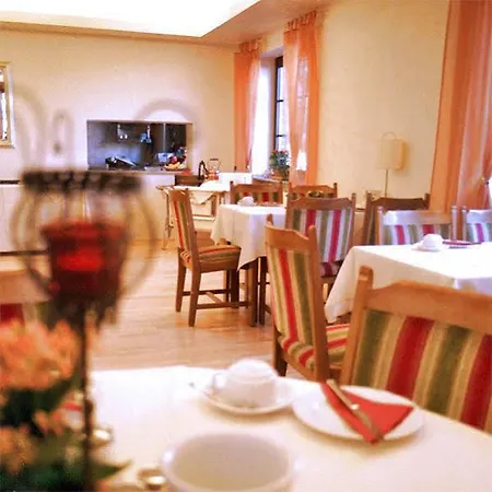 Refrather Hof Hotell 3*