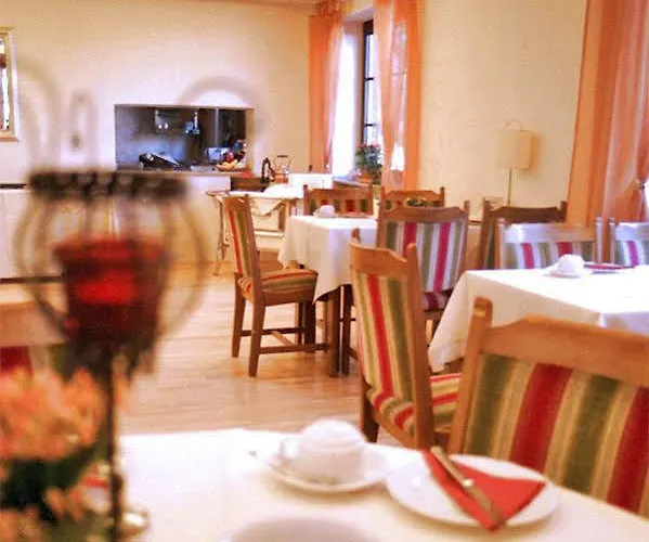 Refrather Hof Hotell 3*